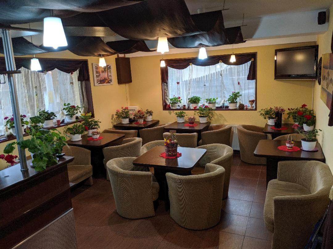 Pensiunea N.A.M Buşteni Buitenkant foto